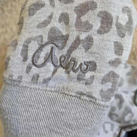 Aeropostale Womens Leopard Print Cut off long Sleeve Sweater Size Medium - Picture 6 of 9